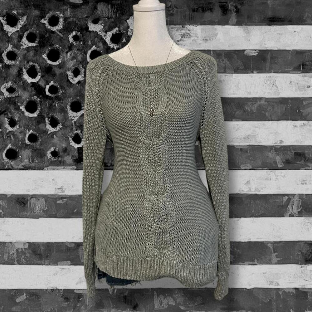 MUST HAVE DAILY light heather grey cable knit sweater
